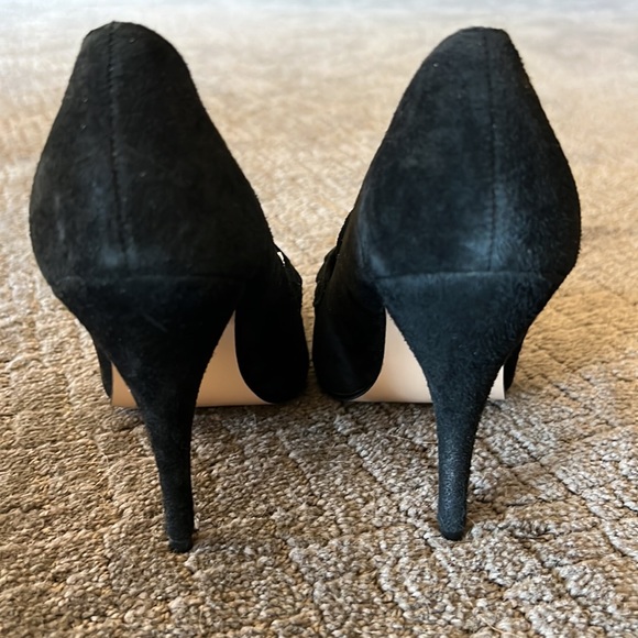 Vintage Colin Stuart black suede gold accent buckle loafer style heels pumps 7.5 - Picture 11 of 16